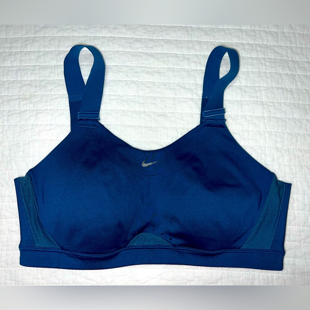Nike High-Impact Dr-Fit Sports Bra Medium